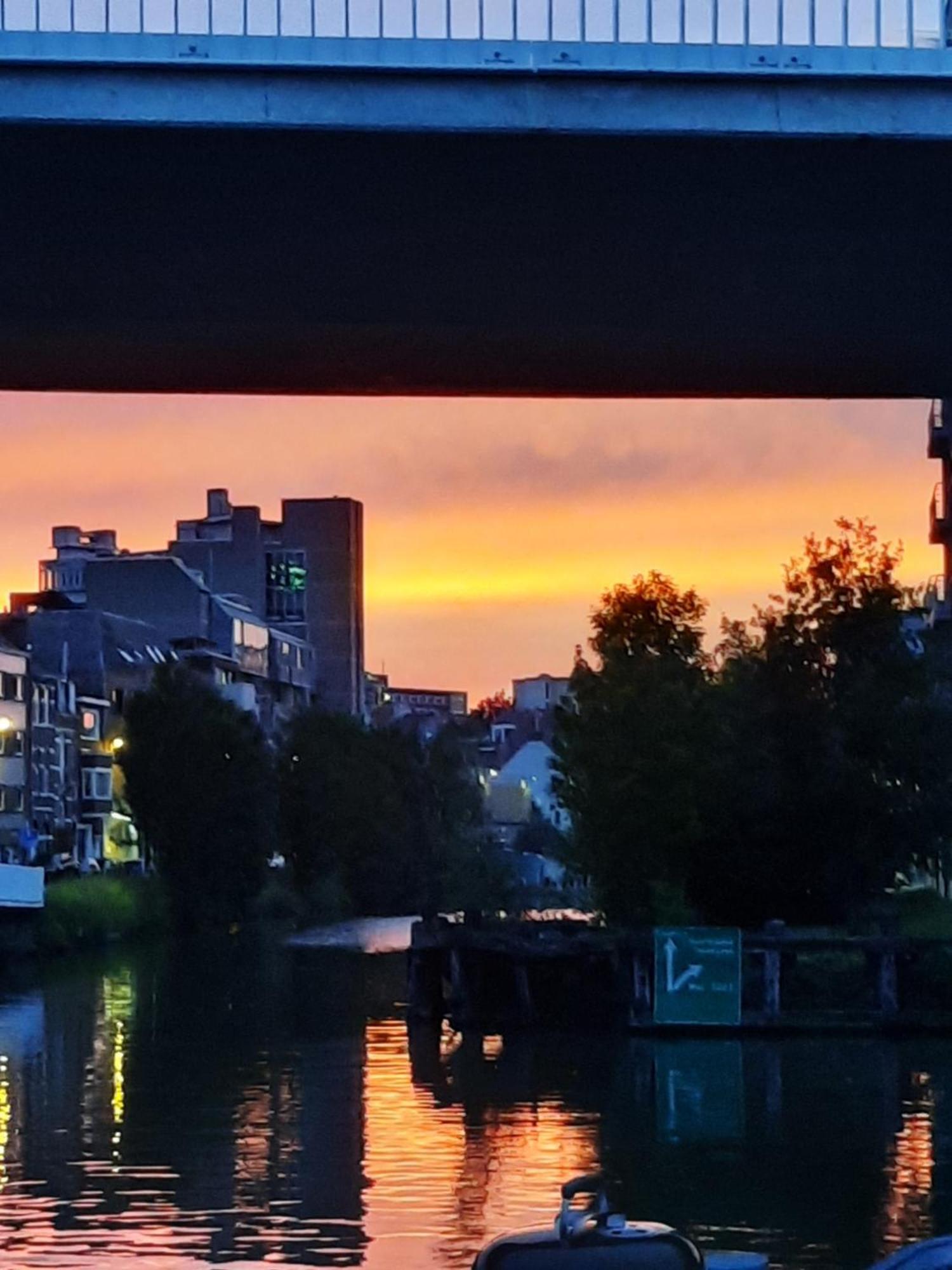 Hotel Boat & Breakfast Bellevue Gent Exterior foto